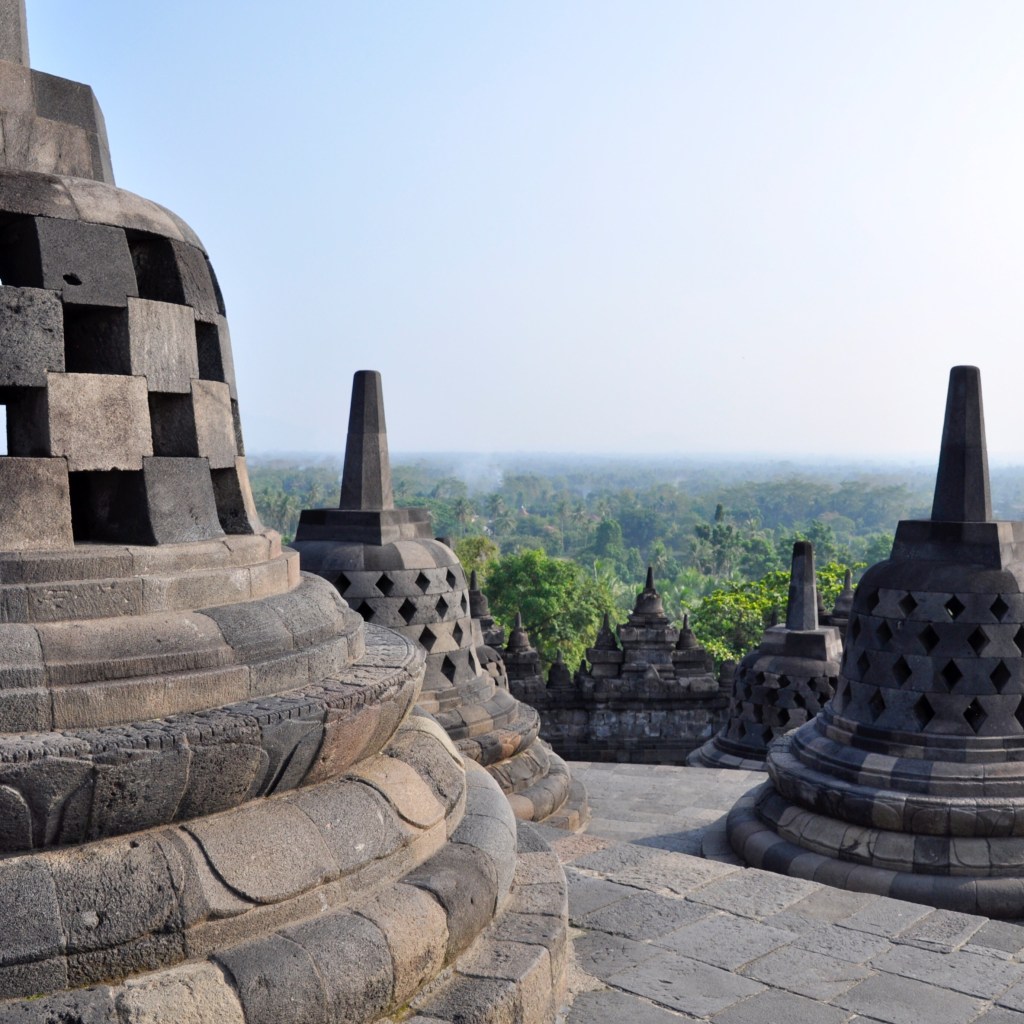 Our cultural time on Java: Yogyakarta, Borobudur and&nbsp;Prambanan